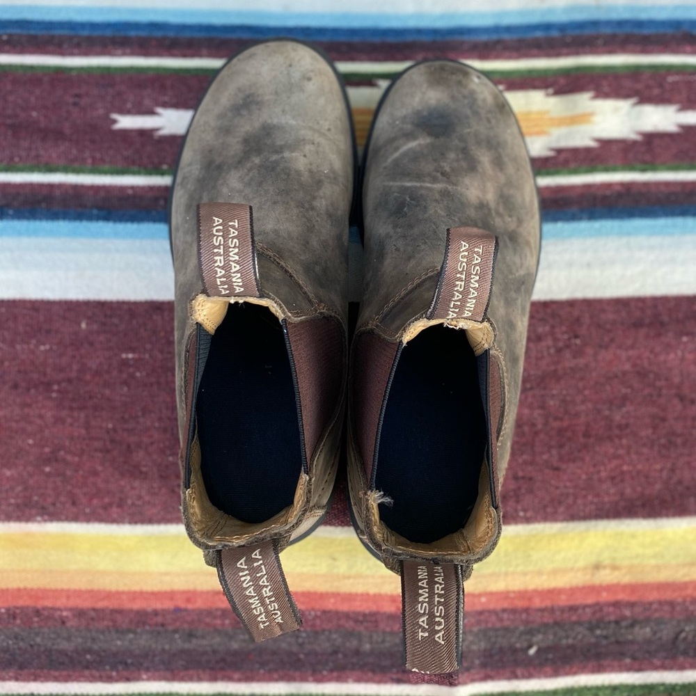 Blundstone 585 Chelsea Boots in Rustic Brown